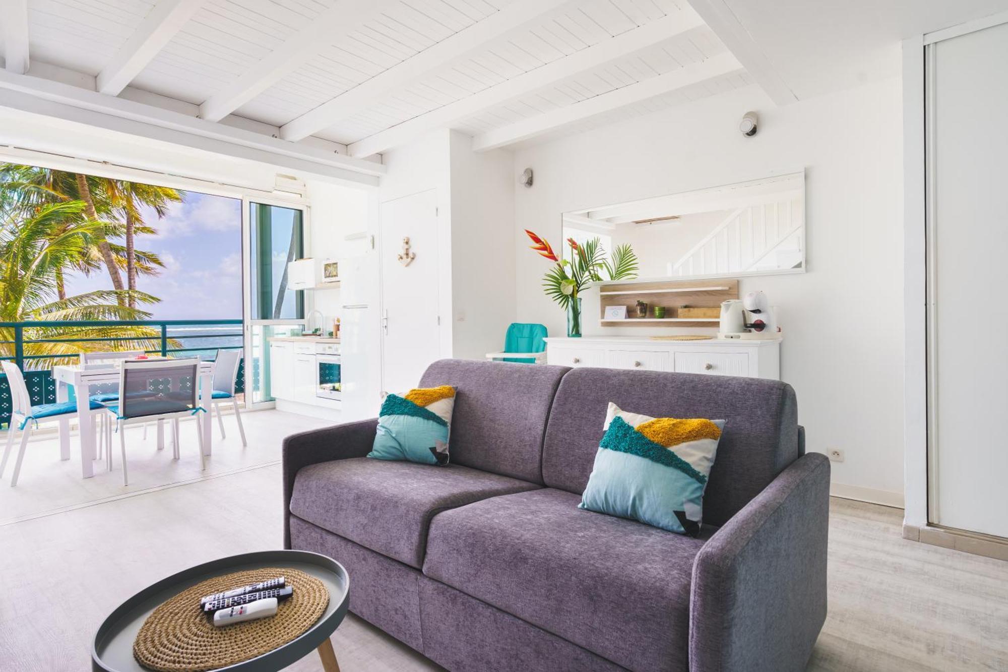 Le Touloublue - Tres Bel Appartement Face A La Mer Sainte-Anne  Kültér fotó